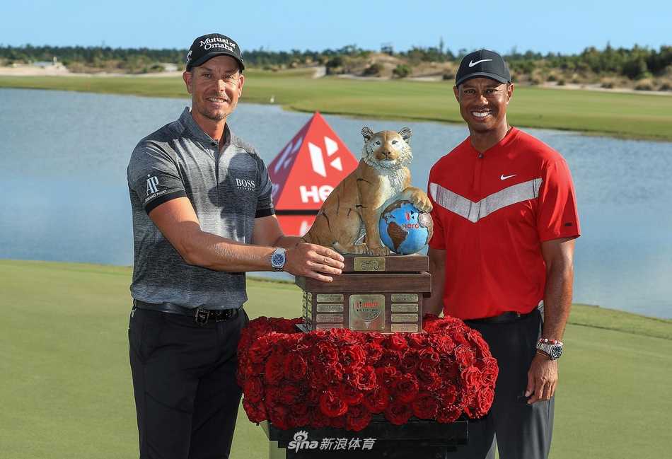 硬汉归来斯滕森巴哈马捧杯 伍兹主场作战位列第四 西班牙球星琼·拉姆在球道上果断挥杆,强劲发力挑战果岭